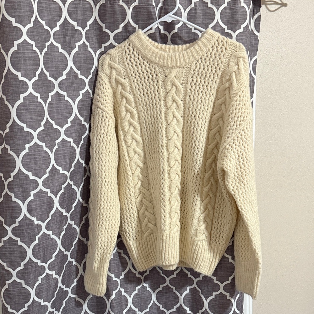 Astr the label brand Cream Cable Knit Sweater
